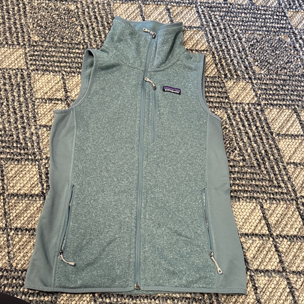 Patagonia Women’s Performance Better Sweater Vest Teal medium